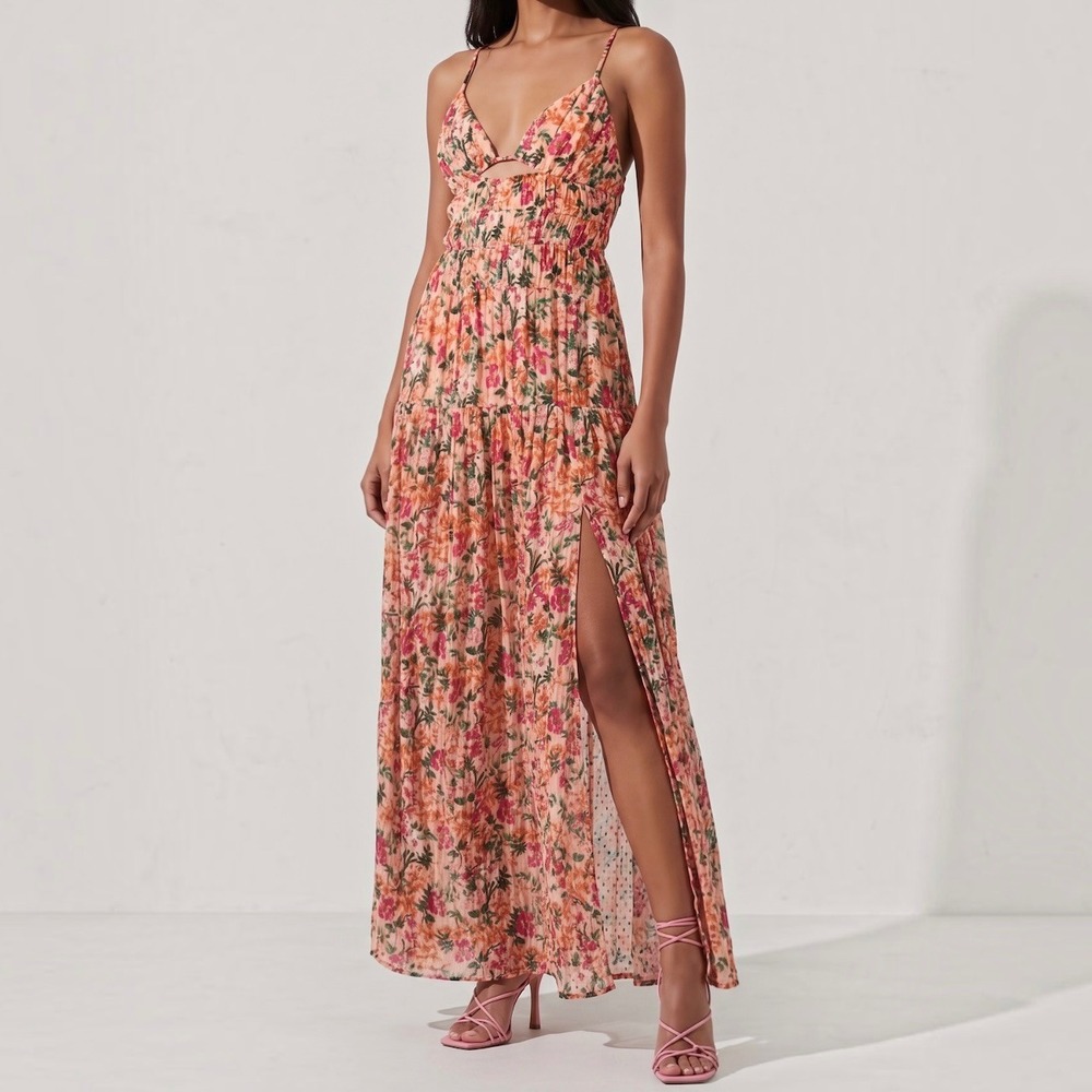 ASTR the Label Tropics Plunge Pleated Maxi Dress Floral Resort Wear Open Back M